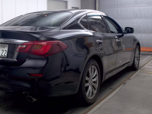 NISSAN FUGA