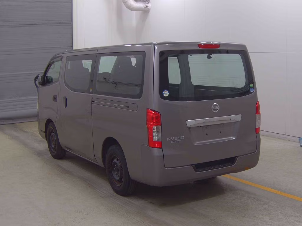NISSAN NV350 CARAVAN