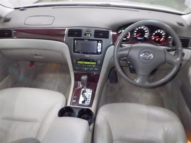 TOYOTA WINDOM