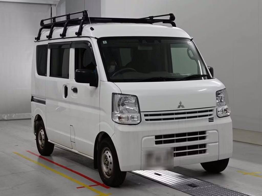 MITSUBISHI MINICAB