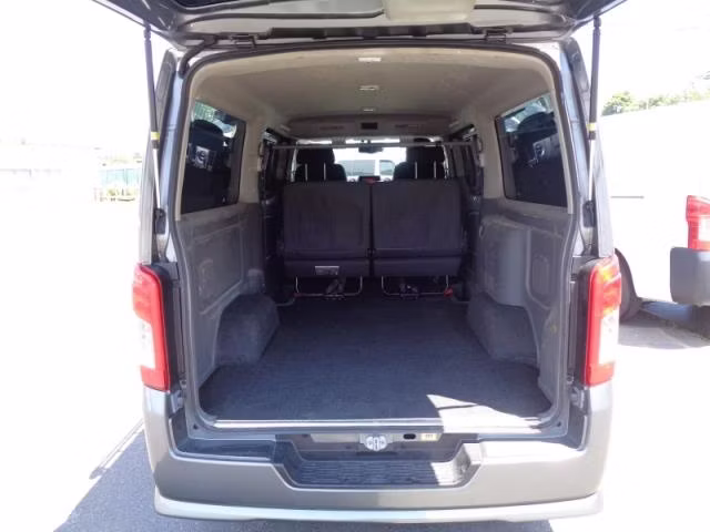 NISSAN NV350 CARAVAN