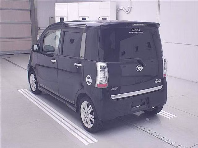 DAIHATSU TANTO EXE