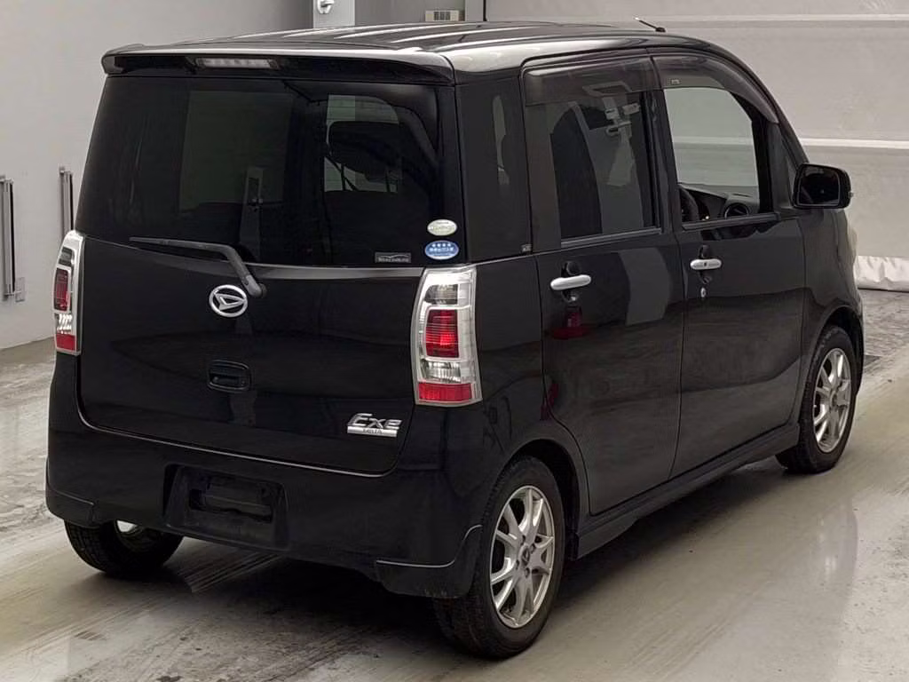 DAIHATSU TANTO EXE