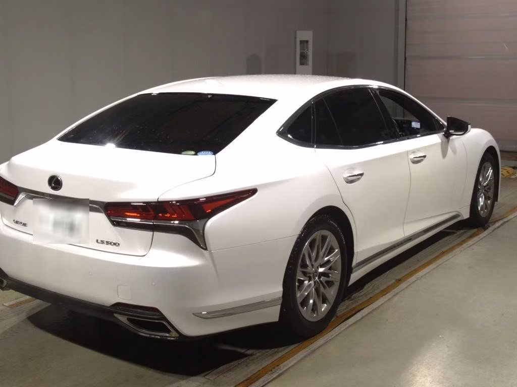 LEXUS LS500
