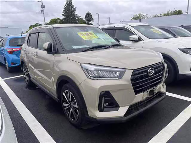 DAIHATSU ROCKY
