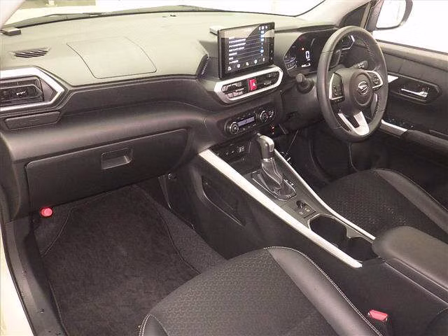 DAIHATSU ROCKY