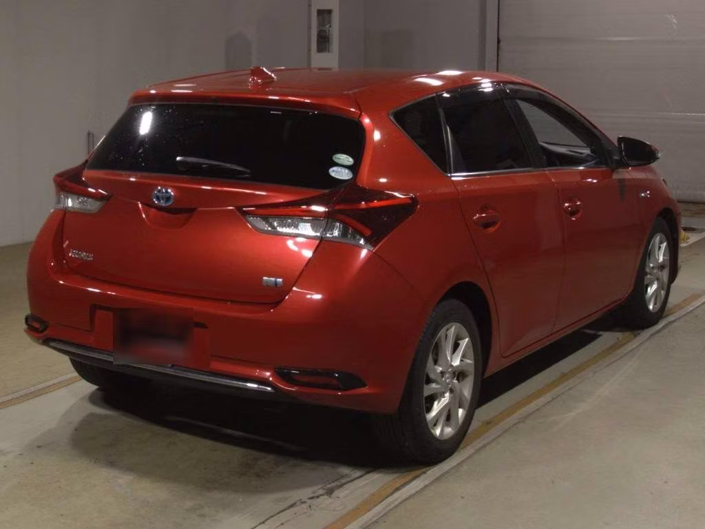 TOYOTA AURIS