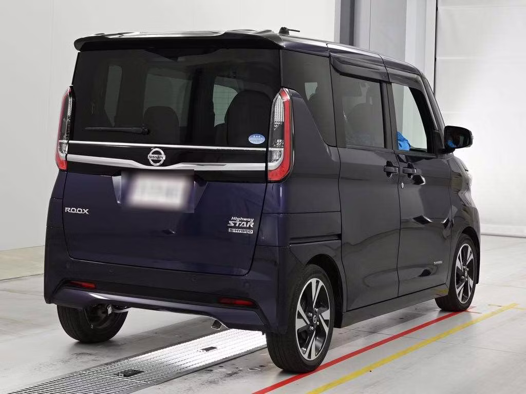 NISSAN ROOX