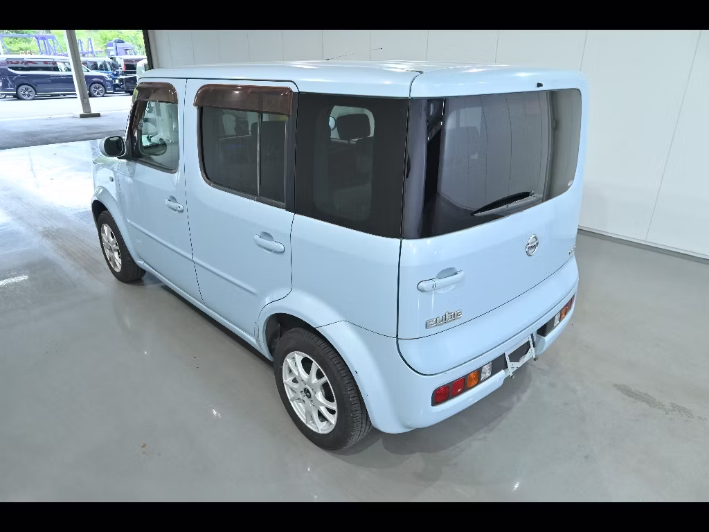 NISSAN CUBE