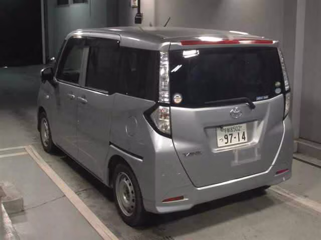 TOYOTA TANK