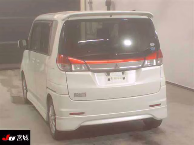 MITSUBISHI DELICA D:2