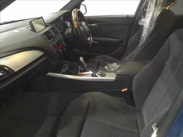 BMW 1-SERIES