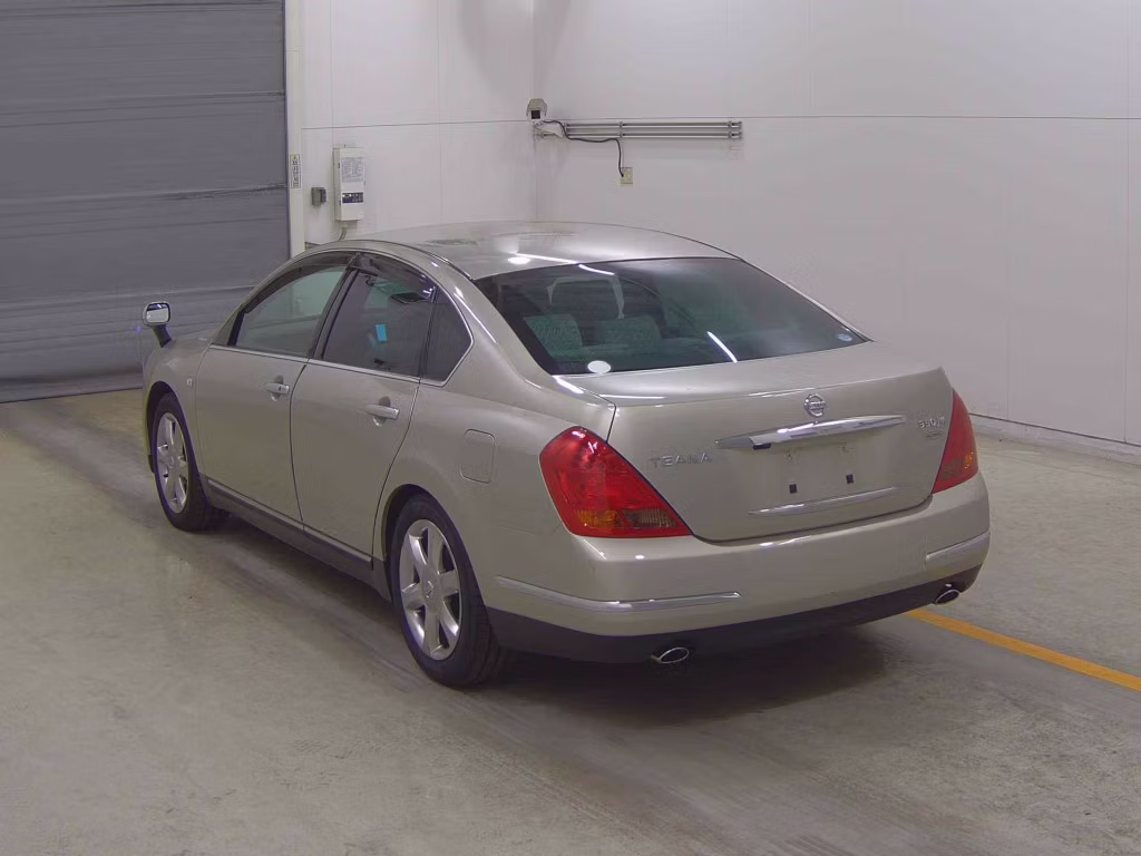 NISSAN TEANA