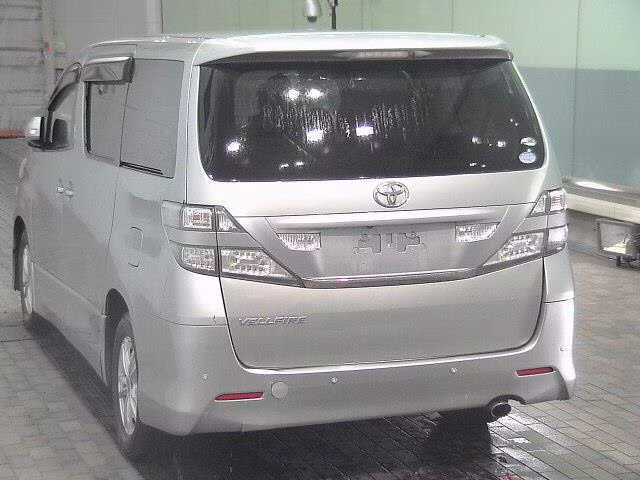TOYOTA VELLFIRE