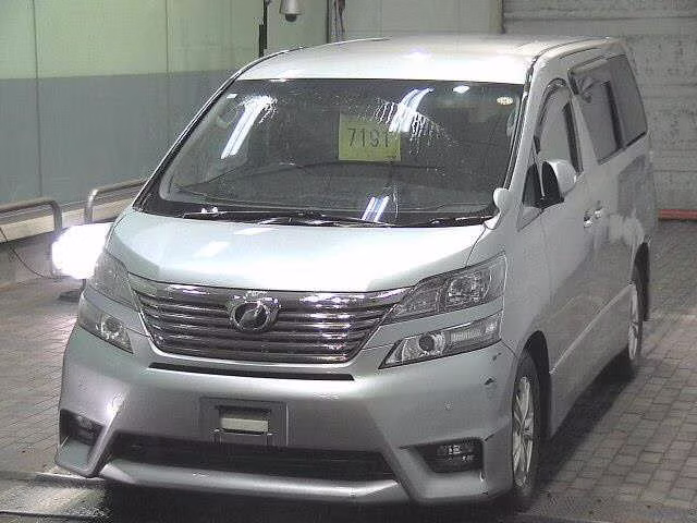 TOYOTA VELLFIRE