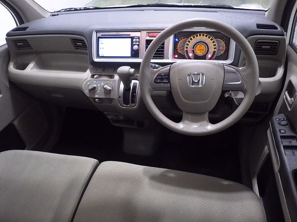 HONDA LIFE