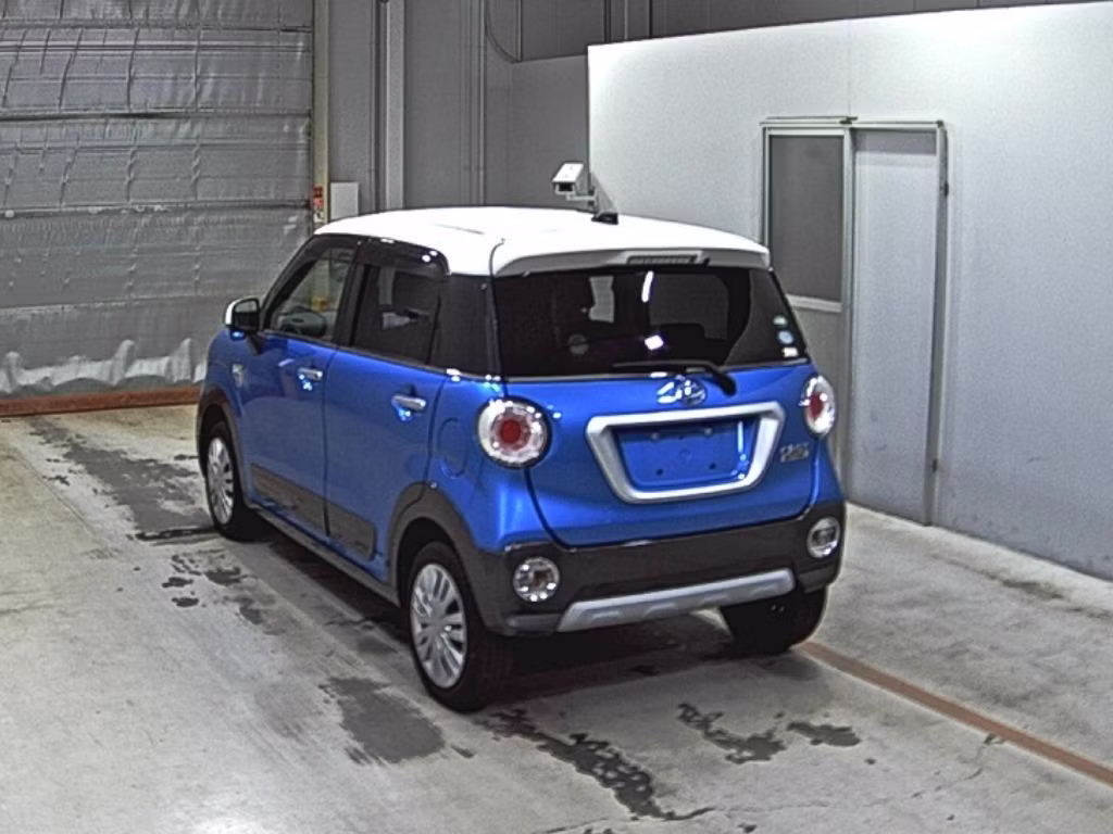 DAIHATSU CAST
