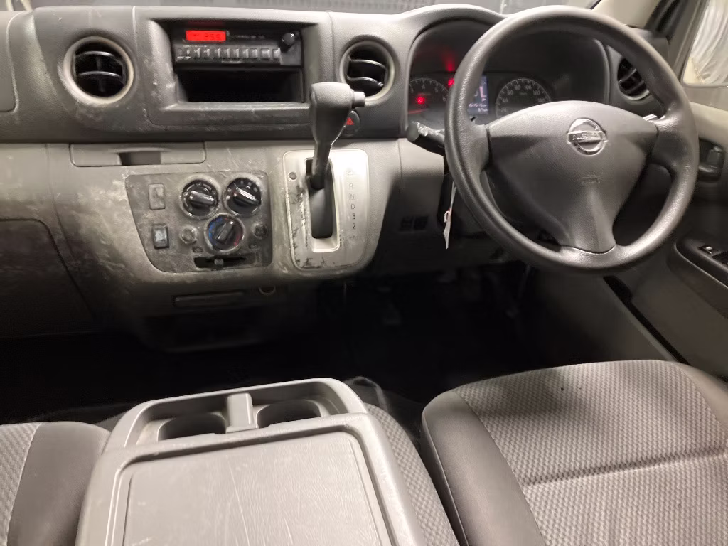 NISSAN NV350 CARAVAN