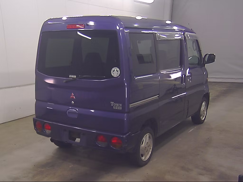 MITSUBISHI TOWN BOX
