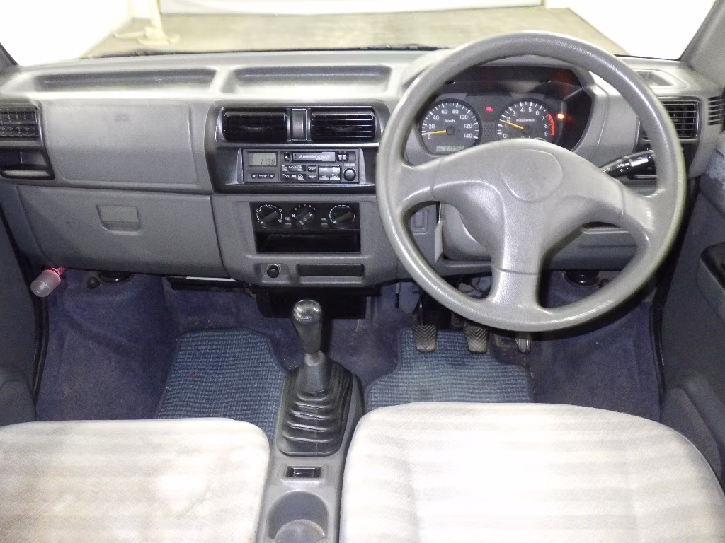 MITSUBISHI TOWN BOX