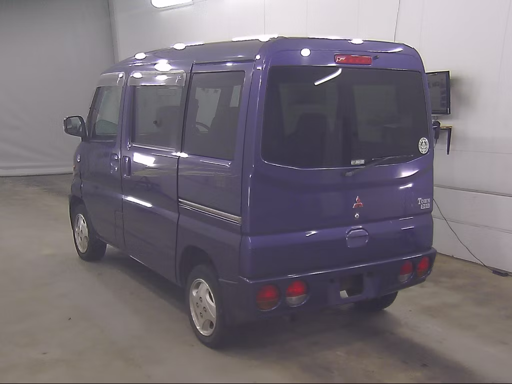 MITSUBISHI TOWN BOX