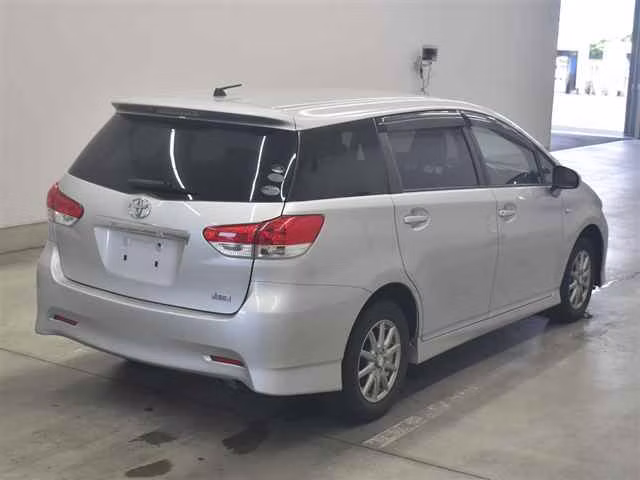 TOYOTA WISH