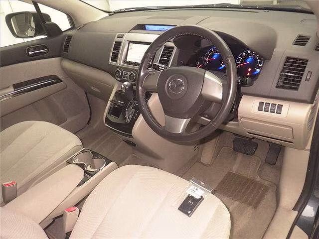 MAZDA MPV