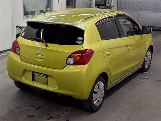 MITSUBISHI MIRAGE