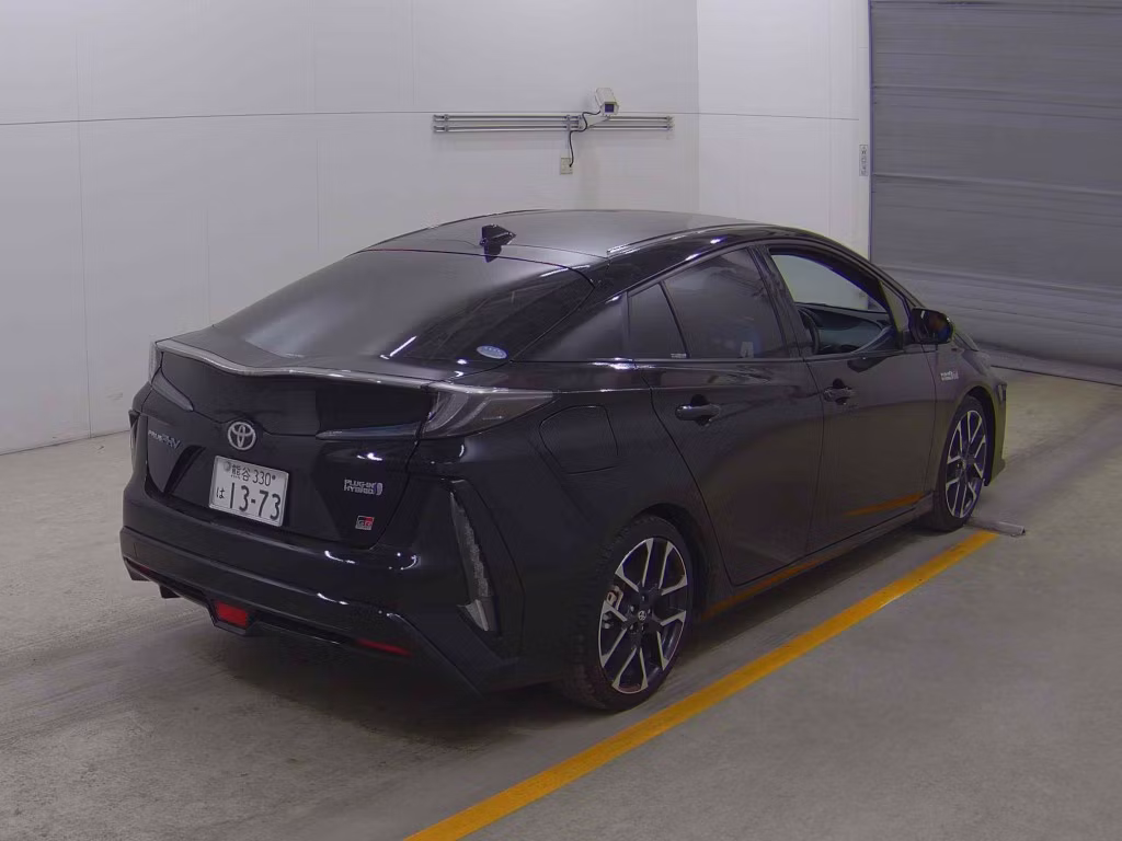 TOYOTA PRIUS PHV