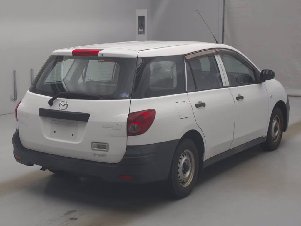MAZDA FAMILIA