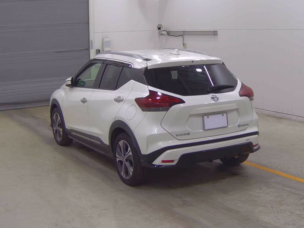 NISSAN KICKS