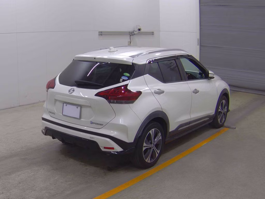 NISSAN KICKS