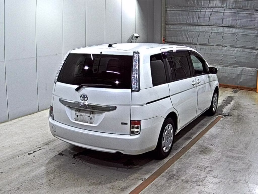 TOYOTA ISIS