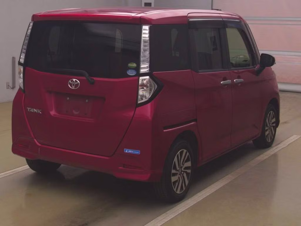 TOYOTA TANK