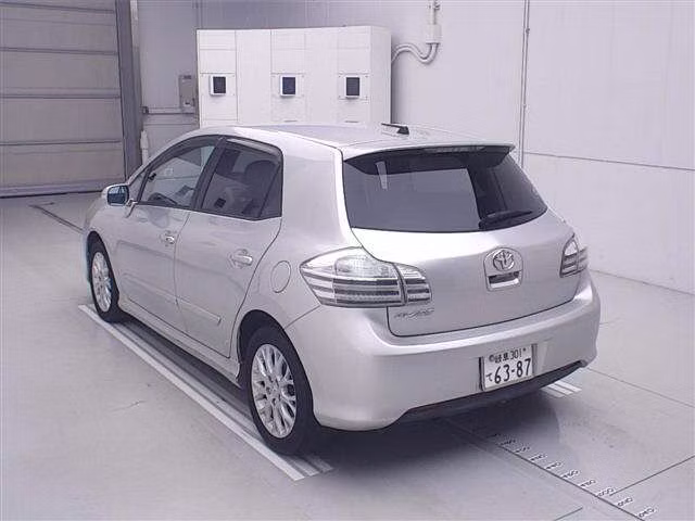 TOYOTA BLADE