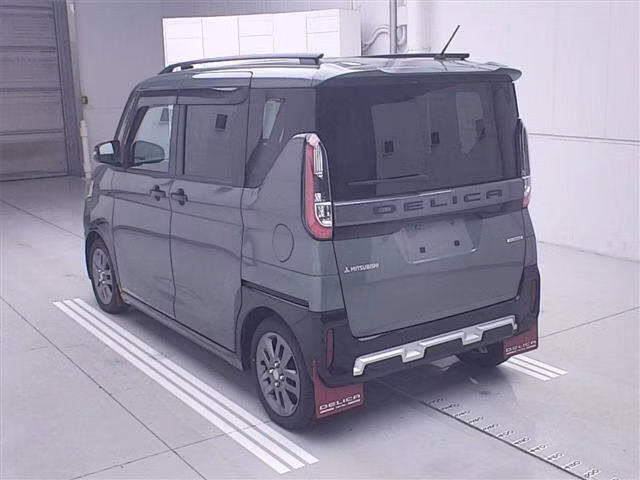 MITSUBISHI DELICA MINI