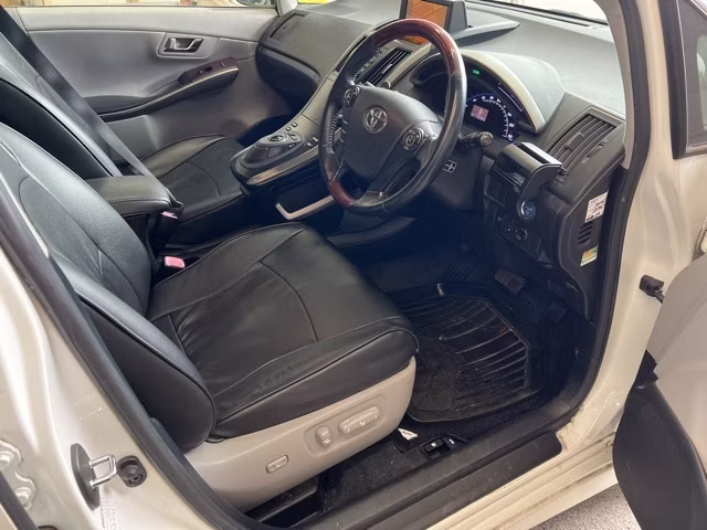 TOYOTA SAI
