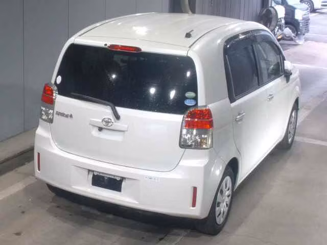 TOYOTA SPADE