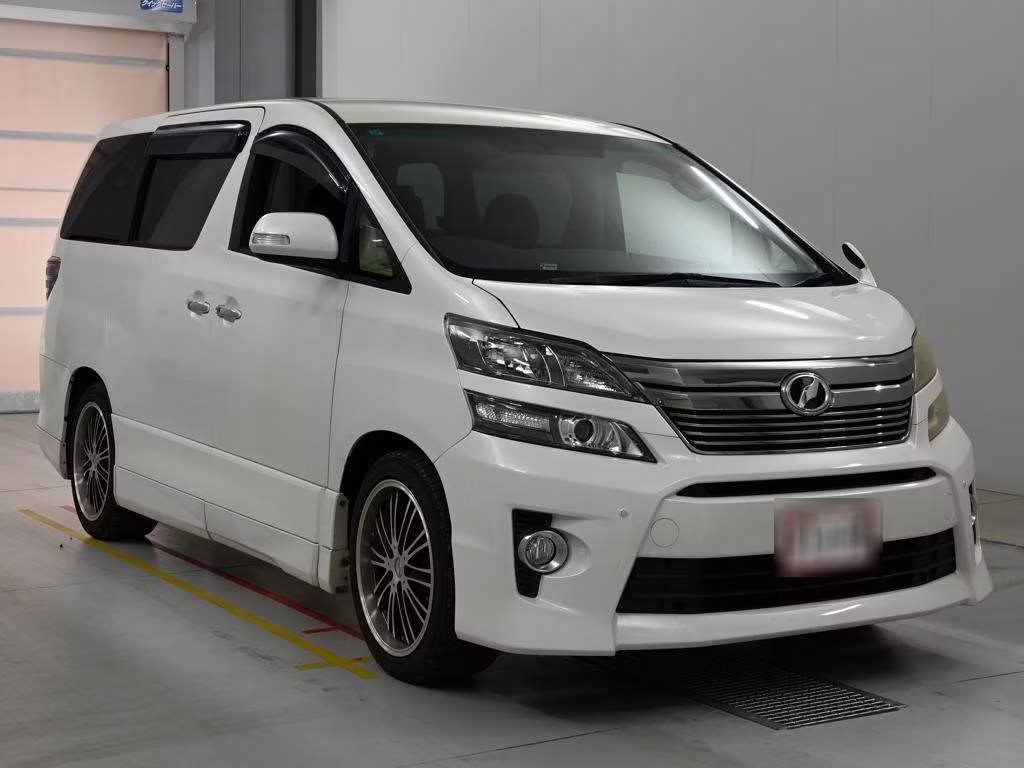 TOYOTA VELLFIRE