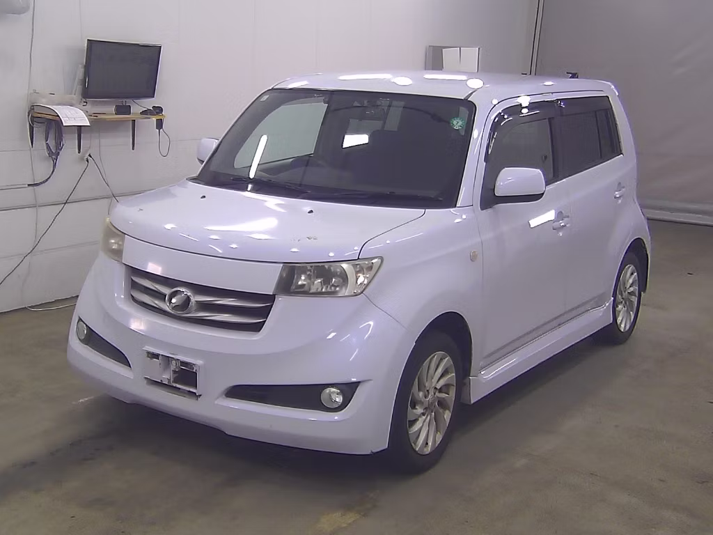 TOYOTA BB