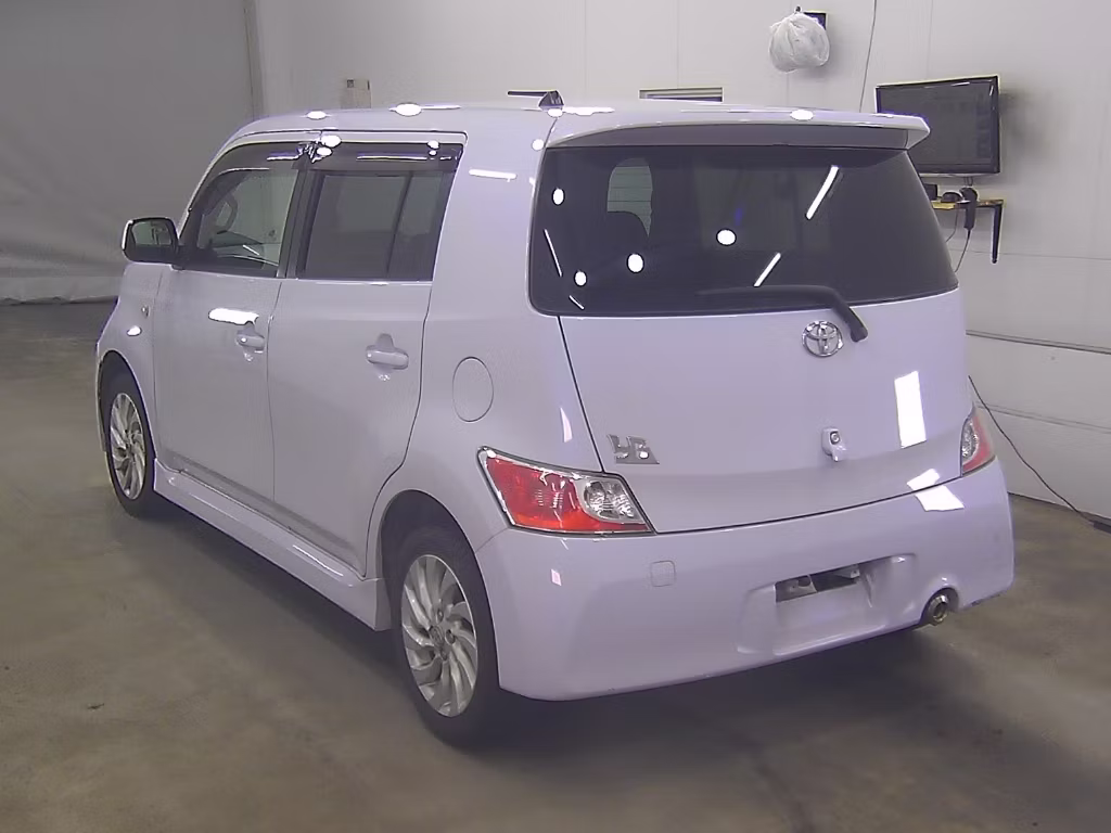 TOYOTA BB