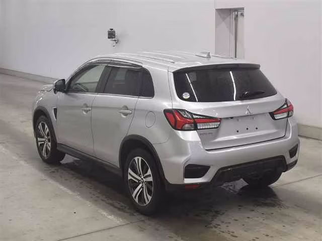 MITSUBISHI RVR