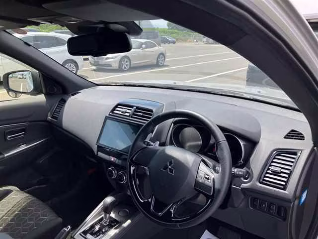MITSUBISHI RVR