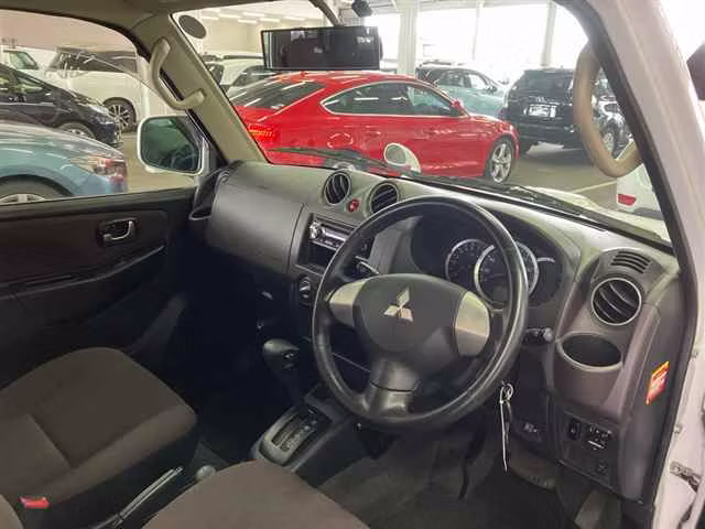 MITSUBISHI PAJERO MINI
