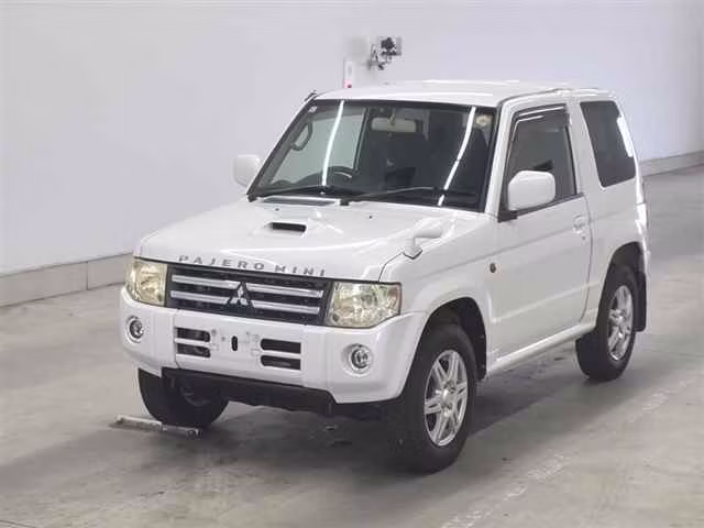 MITSUBISHI PAJERO MINI