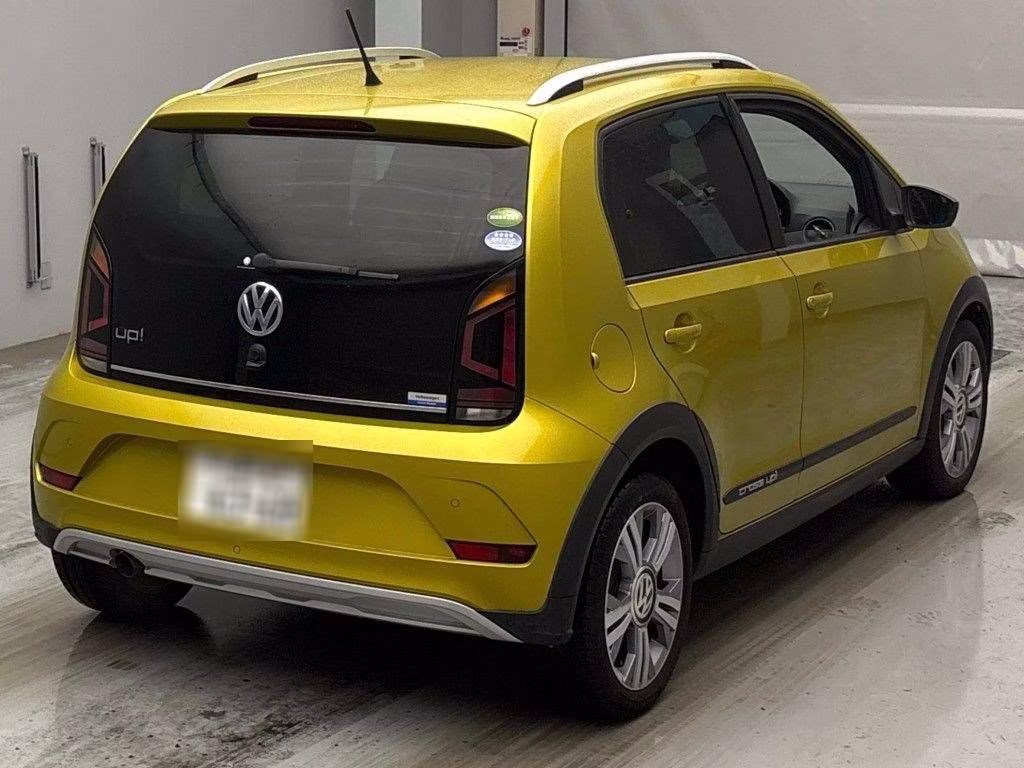 VOLKSWAGEN UP!