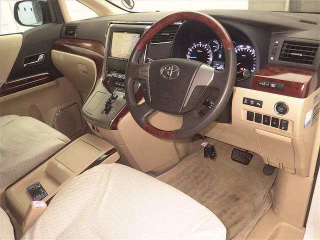 TOYOTA ALPHARD