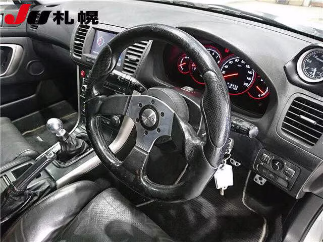SUBARU LEGACY B4