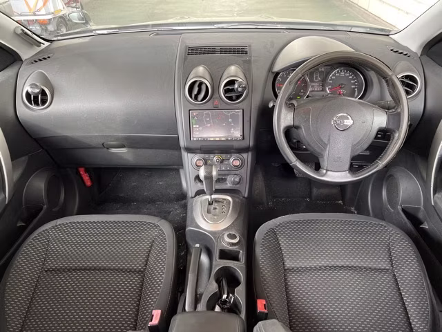 NISSAN DUALIS
