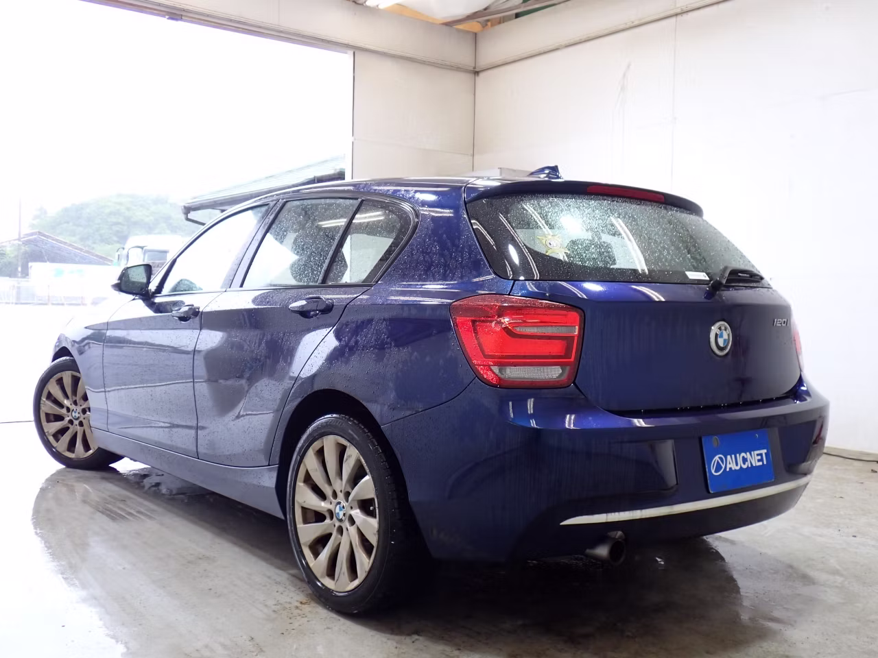 BMW 1-SERIES